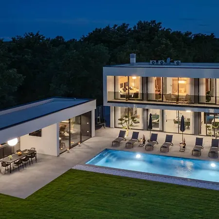 Charmante Im Casa Natalia In Mit Panoramablick Neuss